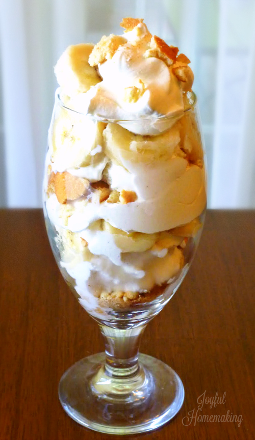 banana vanilla wafer icecream cool whip trifle, Banana &amp; Vanilla Wafer Icecream Trifle, Joyful Homemaking