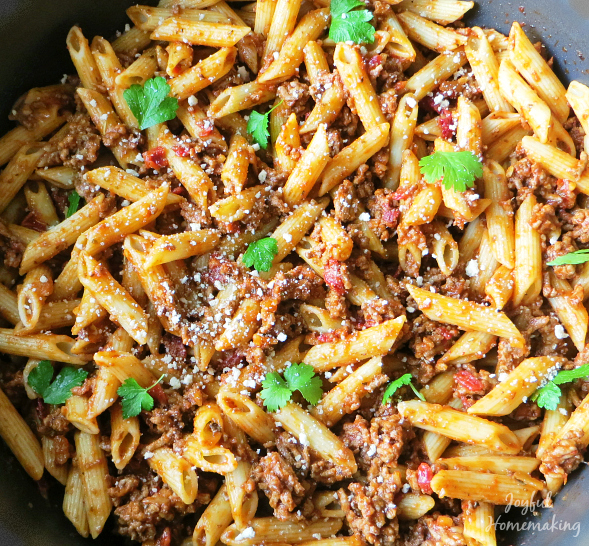 beefaroni with sundried tomatoes, Beefaroni with Sundried Tomatoes, Joyful Homemaking