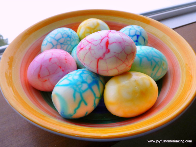 Pretty Crackle Easter Eggs