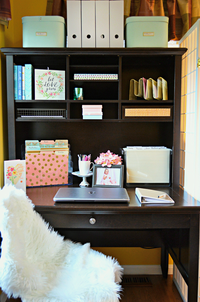 Costume Office Desk Storage Ideas for Streaming