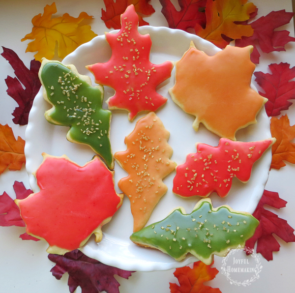 leaf cookies with fall colors, Leaf Cookies with Autumn Colors, Joyful Homemaking