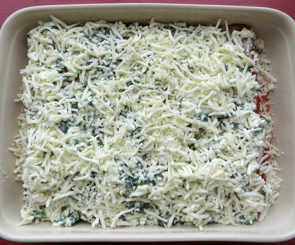 meatless spinach lasagna, Delicious Meatless Spinach Lasagna, Joyful Homemaking