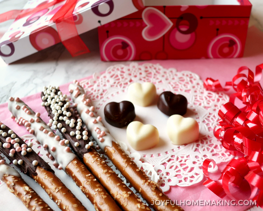 , Chocolate Dipped Pretzels, 